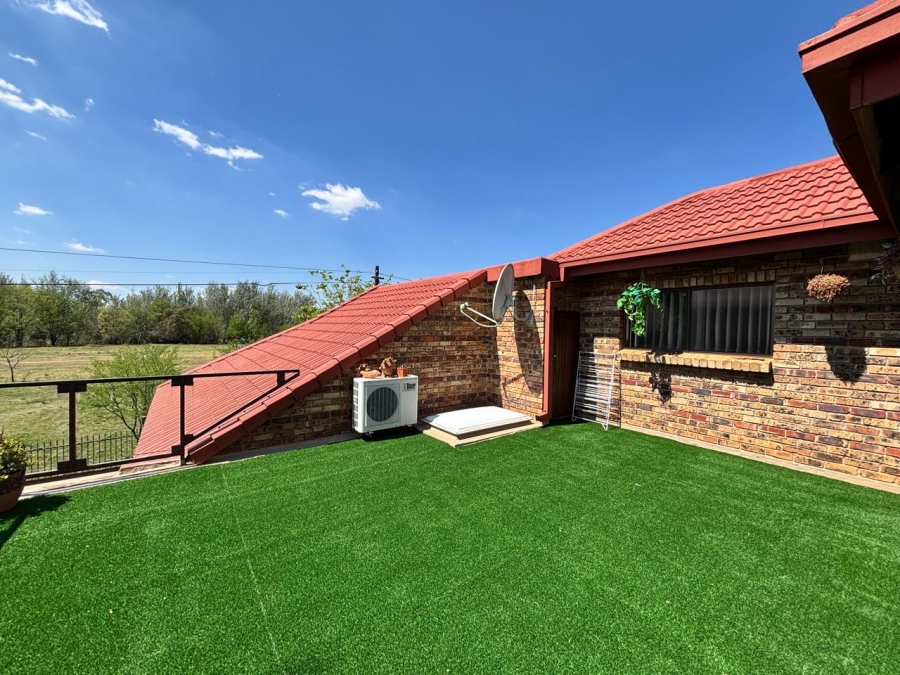 5 Bedroom Property for Sale in Heilige Akker North West